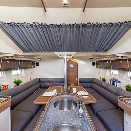 Relaxing On A 38ft Sail Yacht Botel *
